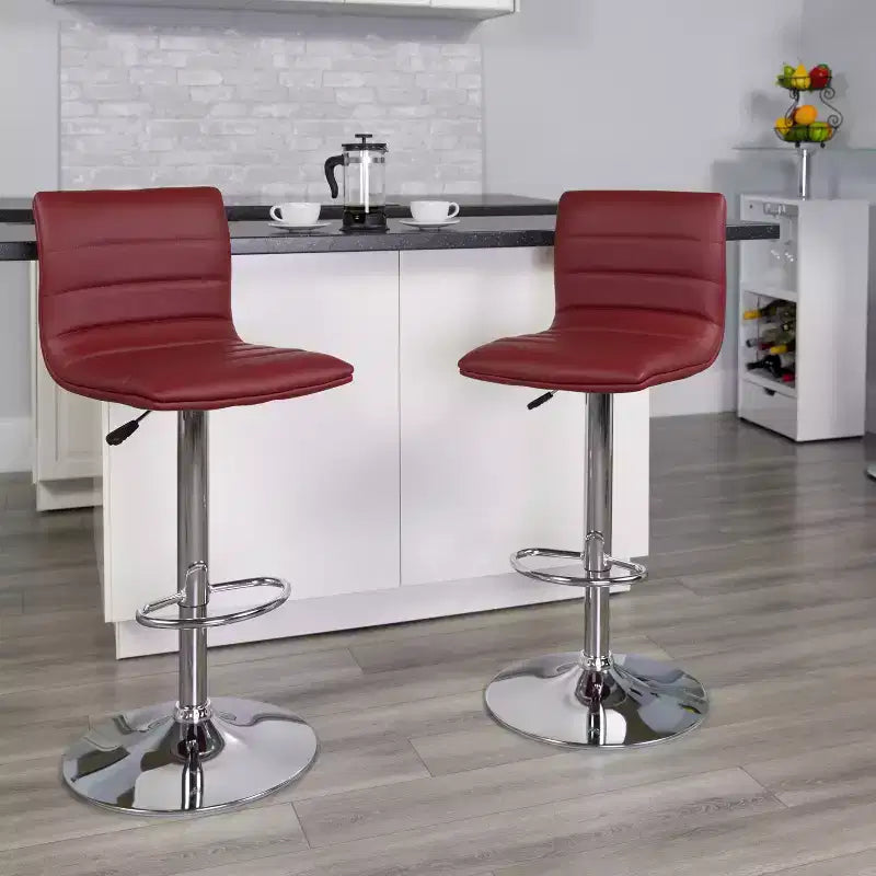 Tabouret de bar moderne en vinyle à hauteur réglable avec dossier à surpiqûres horizontales,